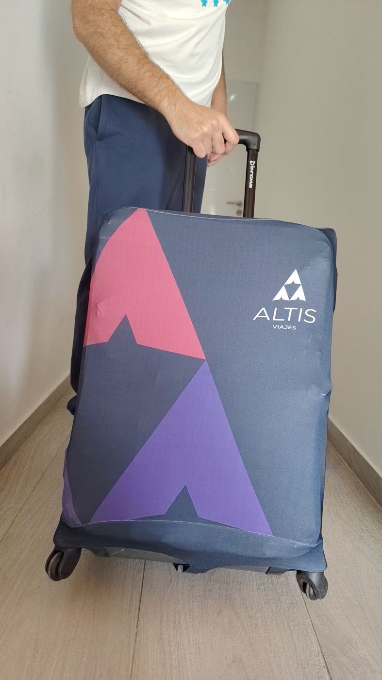 Funda de valija personalizada para Altis Viajes